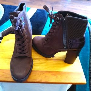 Gibson Latimer size 6.5.M